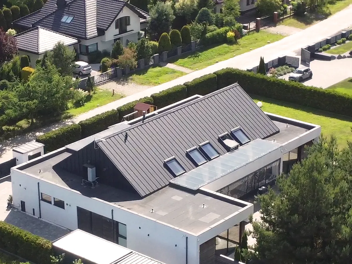 Dom zaprojektowany dla Ecologiq, zdjęcie z drona